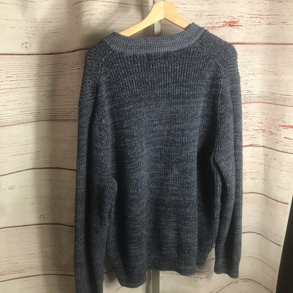 L.L. Bean men's 1/4 Button Heavyweight Pullover Sweater - Picture 2 of 3